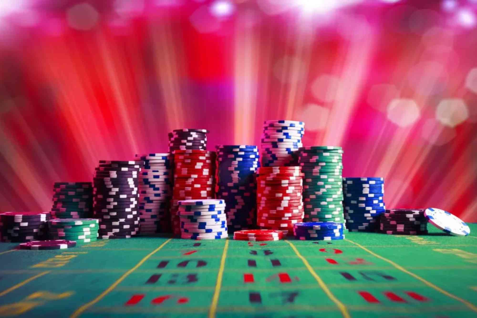 Which Online Casinos Offer Low-Wagering Free Spins